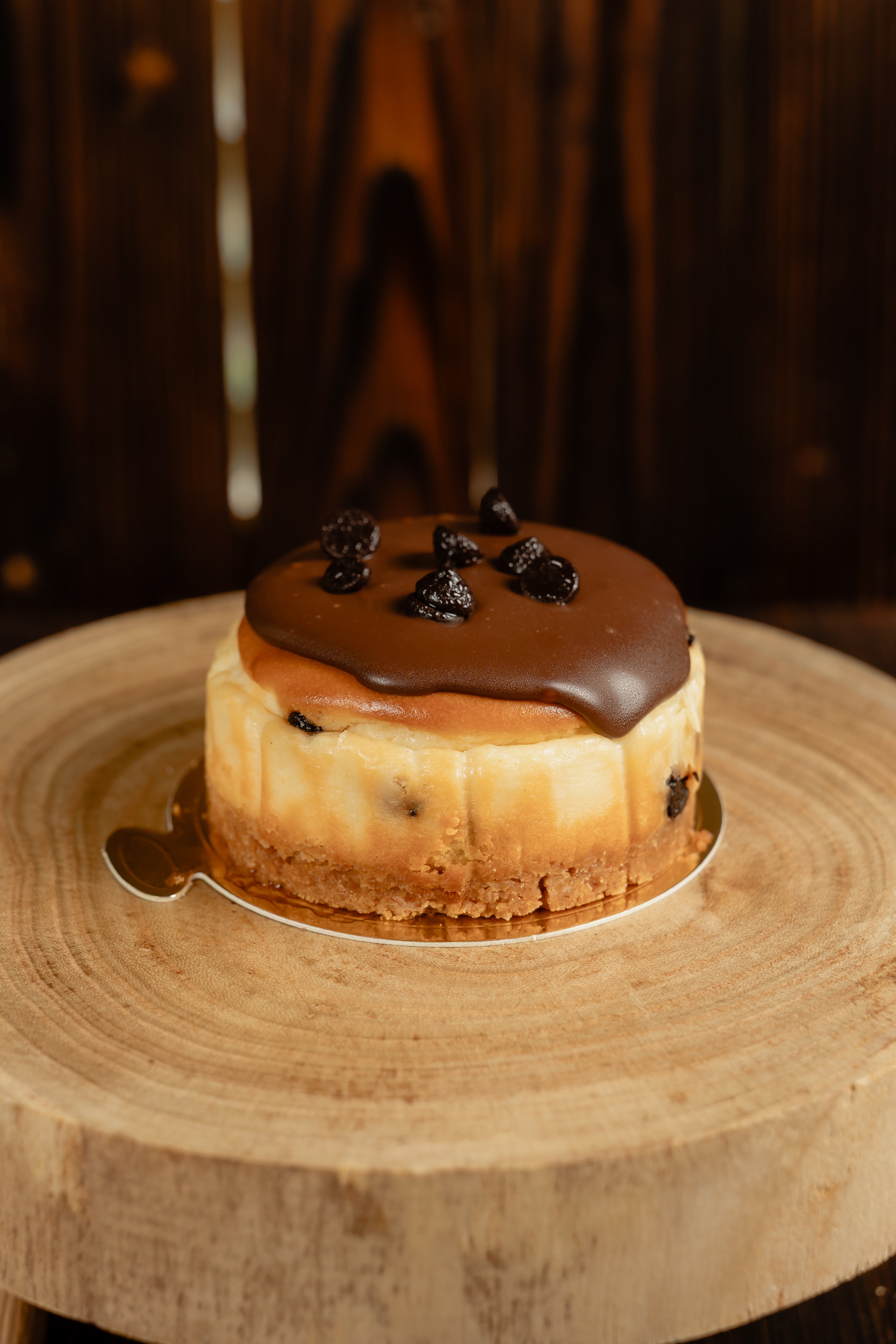 Chocolate Chip Cheesecake (Single Portion) - Kenny Hills Bakers